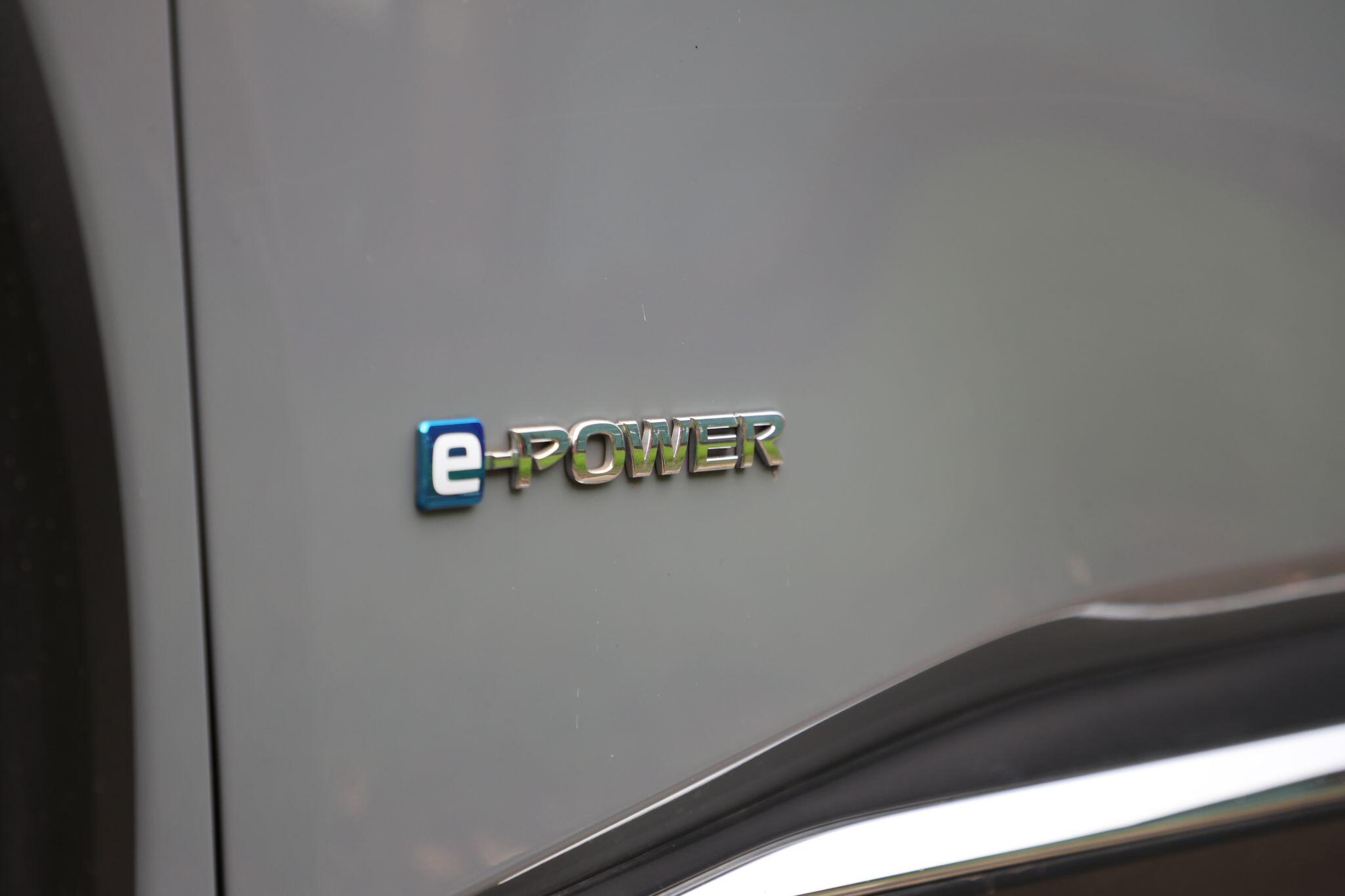 Large vehicle image